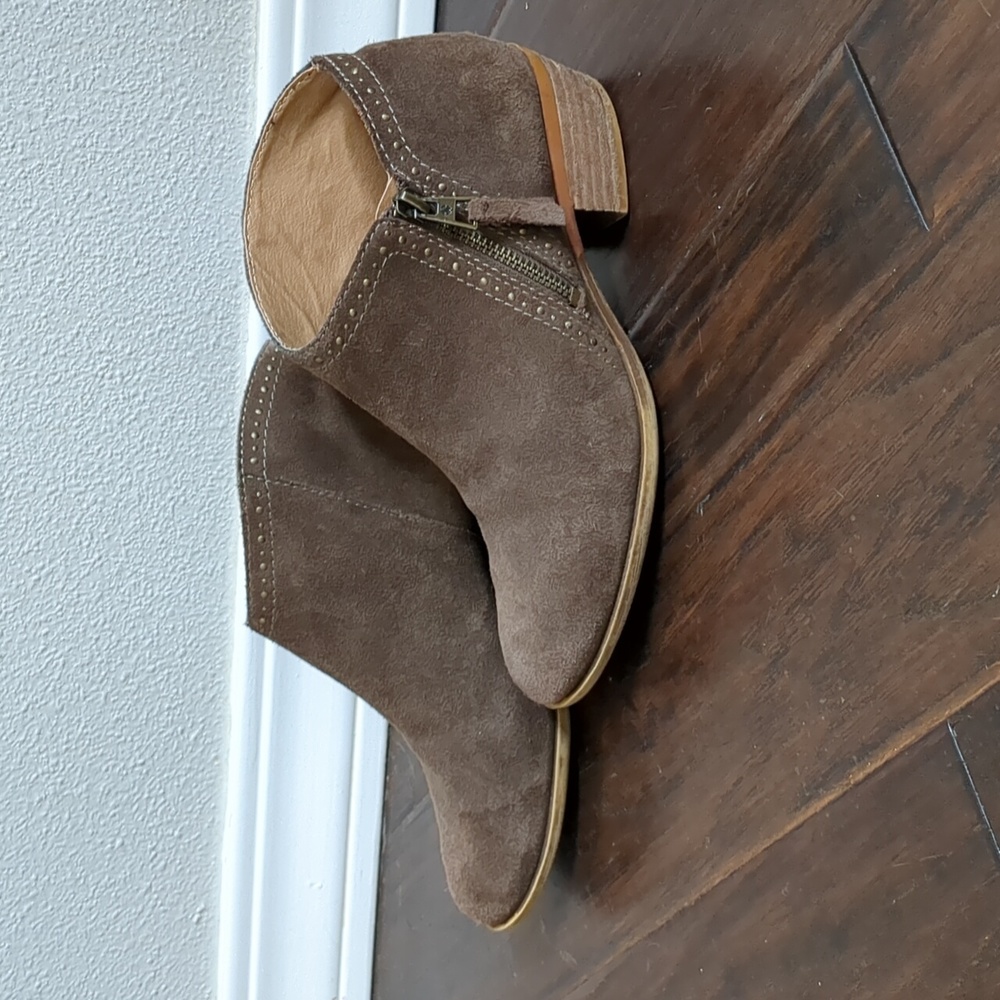 Lucky Brand women's Brenna ankle boots